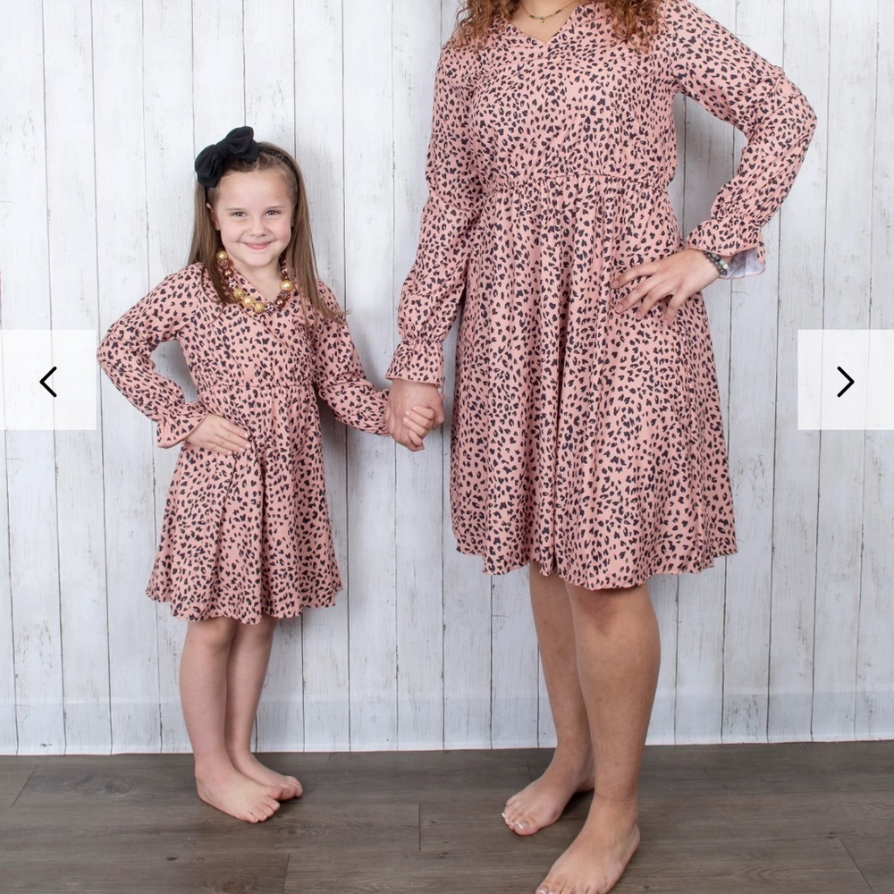Women’s Marie Nicole Pink and Brown Silky Cheetah V-neck dress